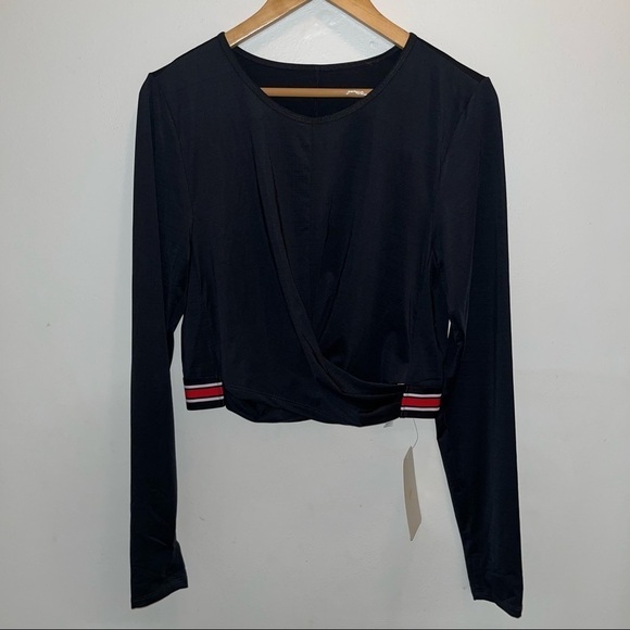 New with Tags Fabletics Eco Conscious Front Twist Top Women’s Size XL 12/14 - Picture 2 of 10